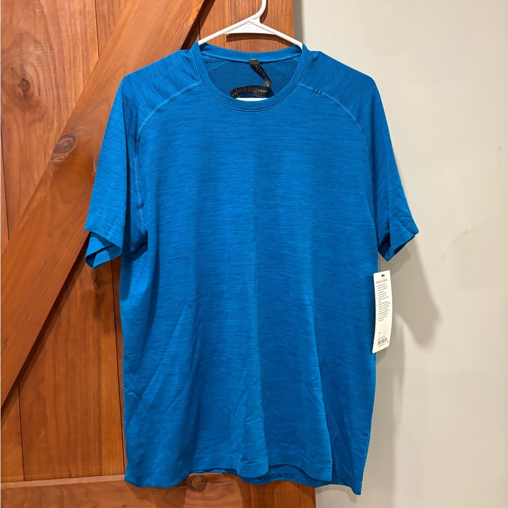 Brand new metal vent short sleeve shirt